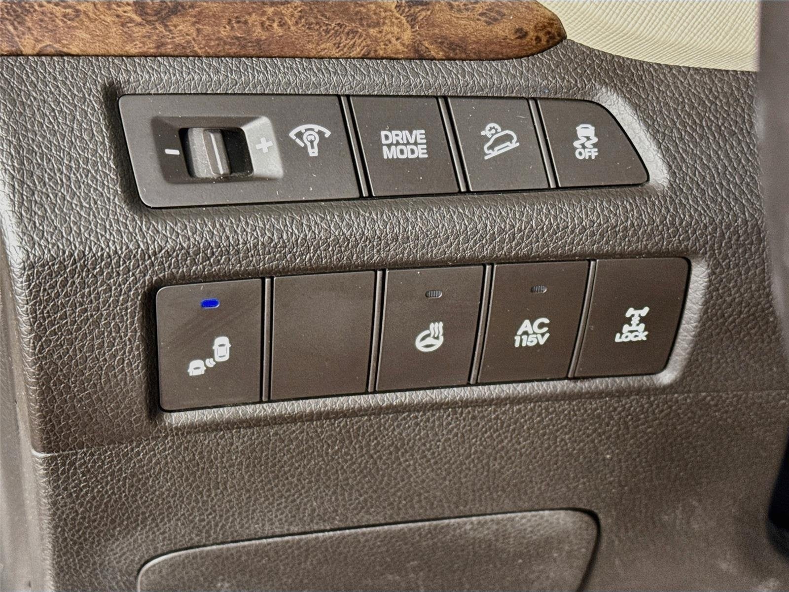 2018 Hyundai Santa Fe Limited Ultimate