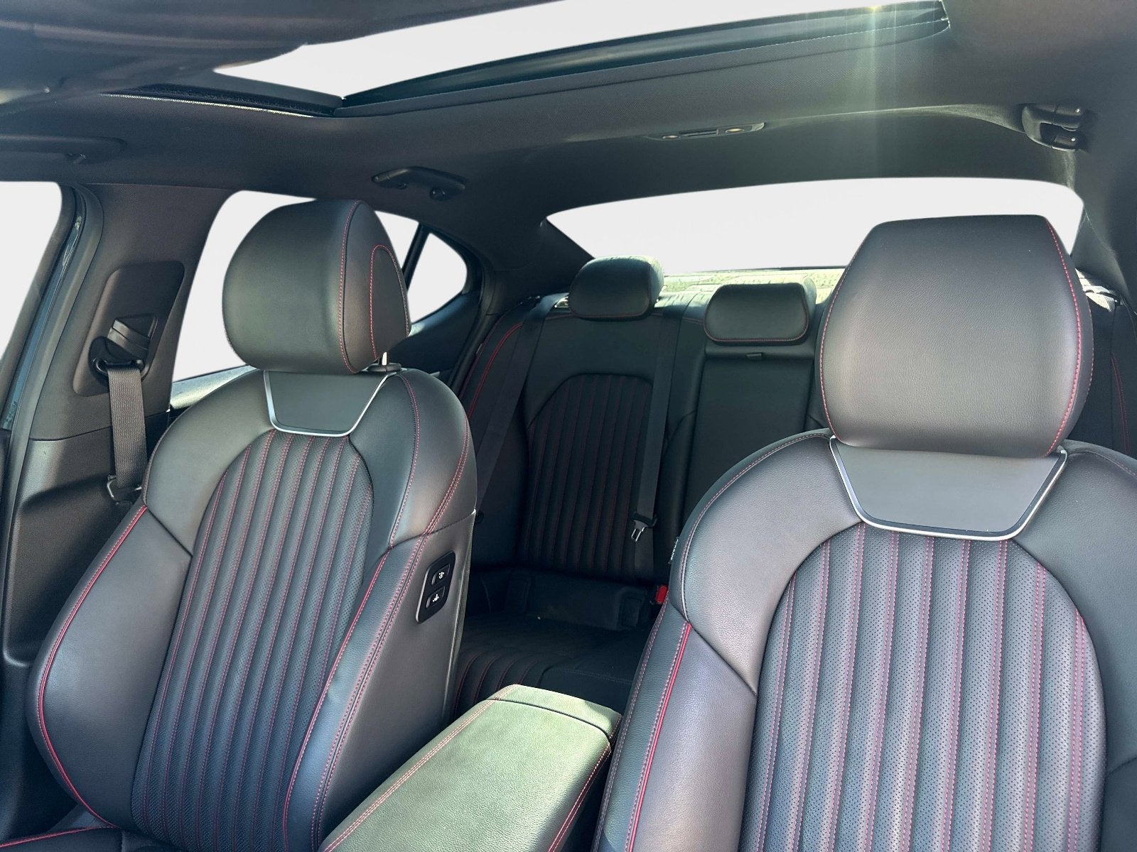 2025 Genesis G70 3.3T Sport Advanced