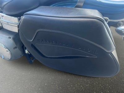 2005 Harley-Davidson Dyna Base