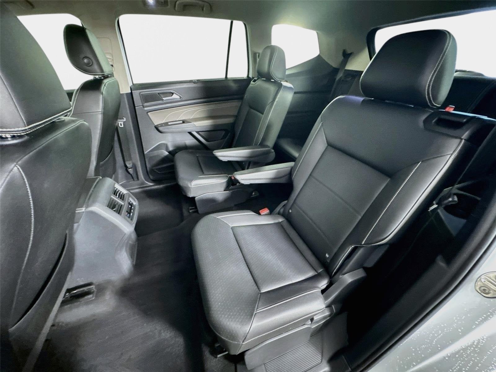 2023 Volkswagen Atlas 3.6L V6 SEL R-Line Black