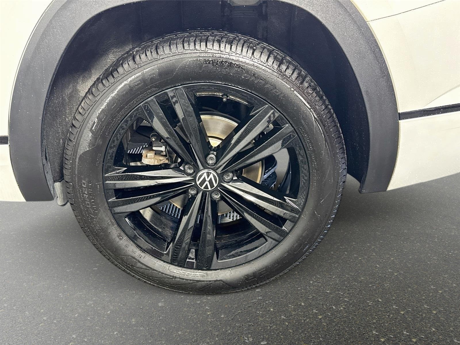 2023 Volkswagen Atlas 3.6L V6 SEL R-Line Black
