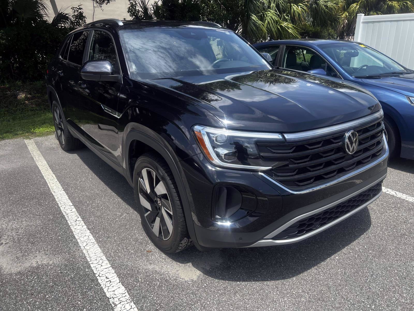 2024 Volkswagen Atlas Cross Sport 2.0T SE w/Technology