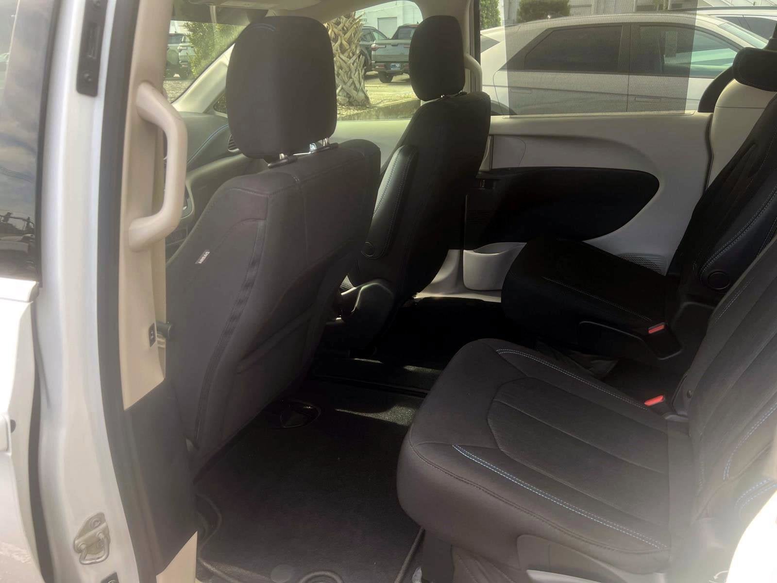 2021 Chrysler Pacifica Touring