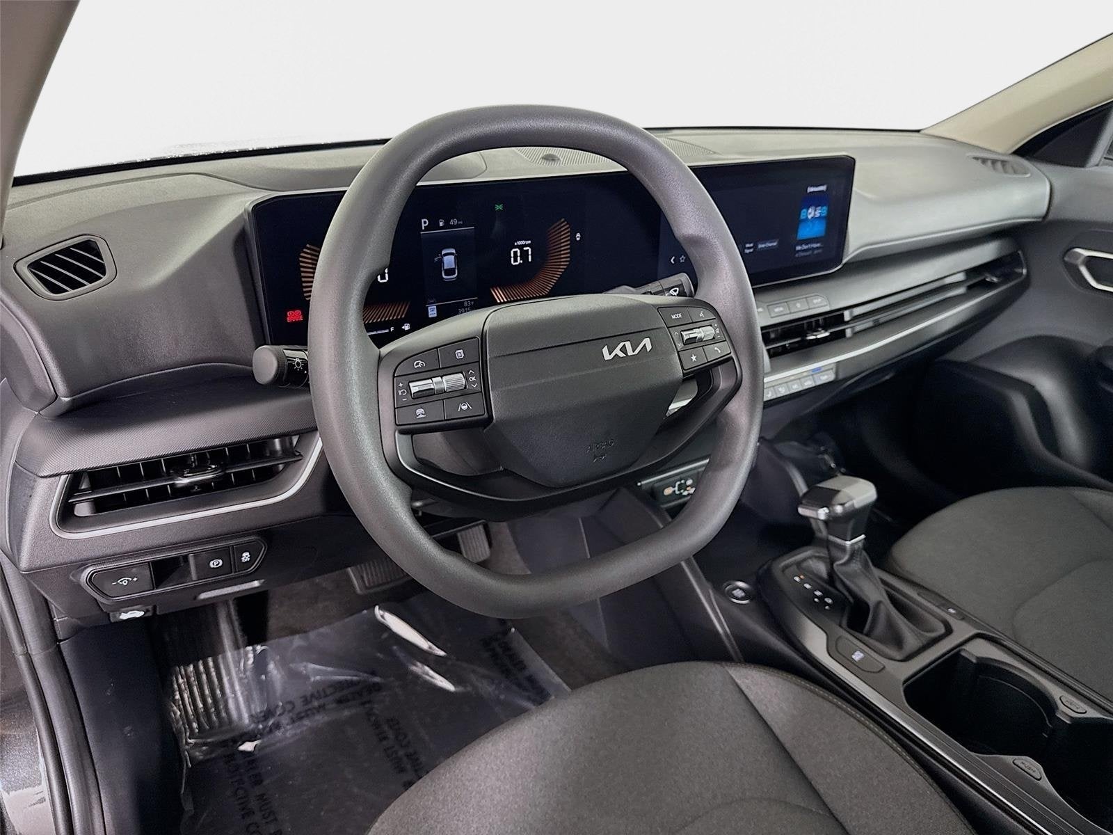 2025 Kia K4 LX