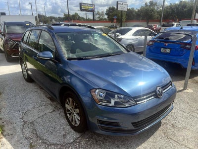 2017 Volkswagen Golf SportWagen Base