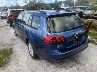 2017 Volkswagen Golf SportWagen Base
