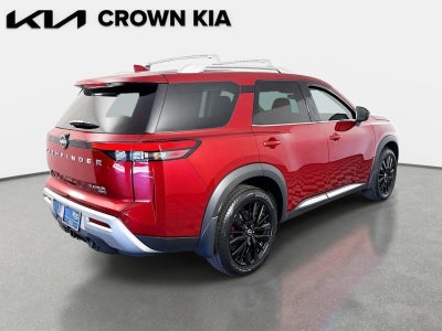 2023 Nissan Pathfinder Platinum