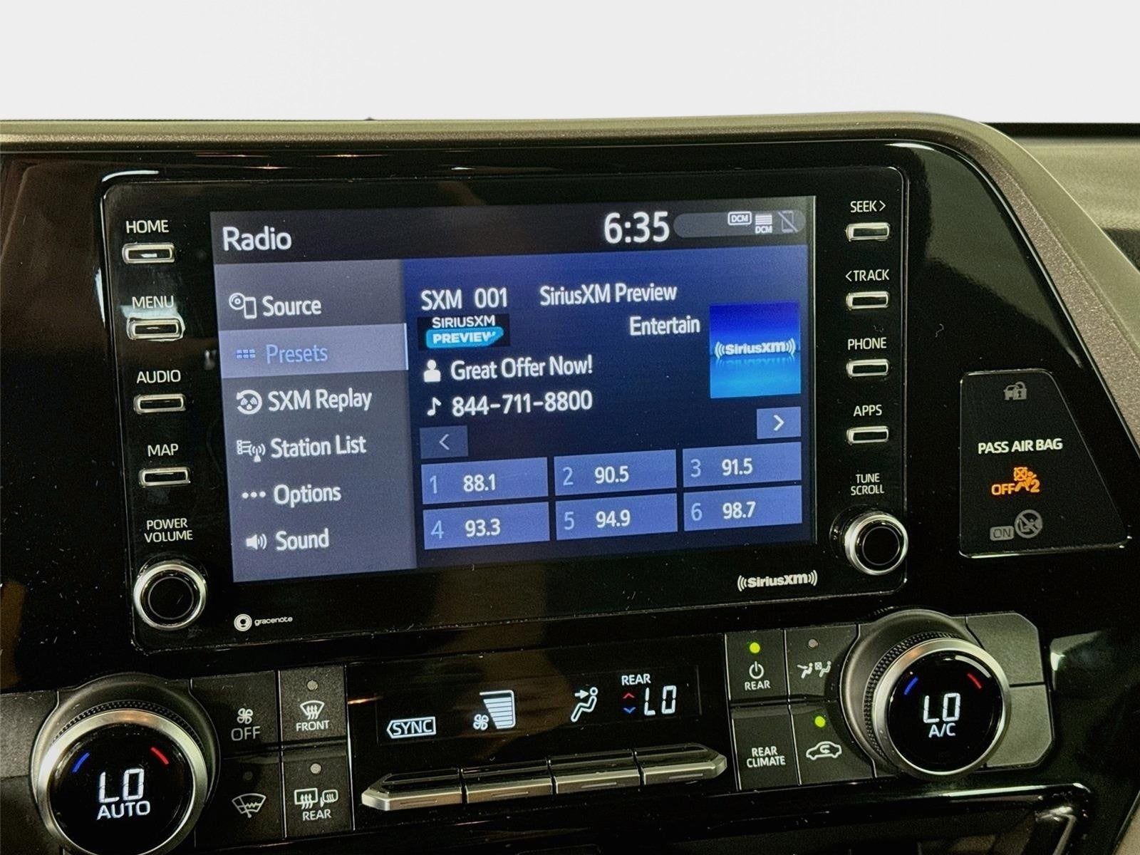 2022 Toyota Highlander L