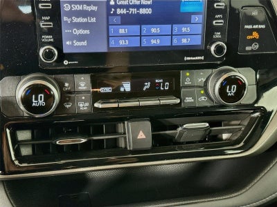 2022 Toyota Highlander L