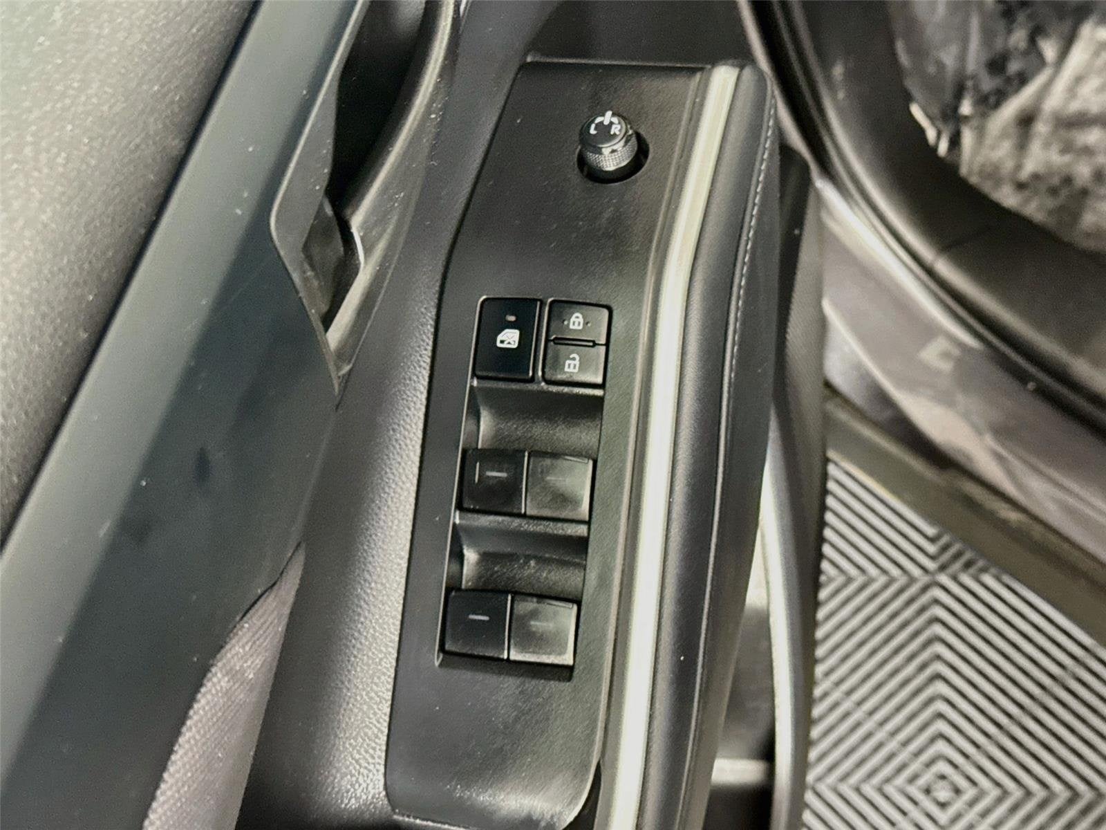 2022 Toyota Highlander L