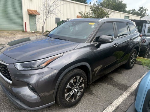 2023 Toyota Highlander Hybrid XLE