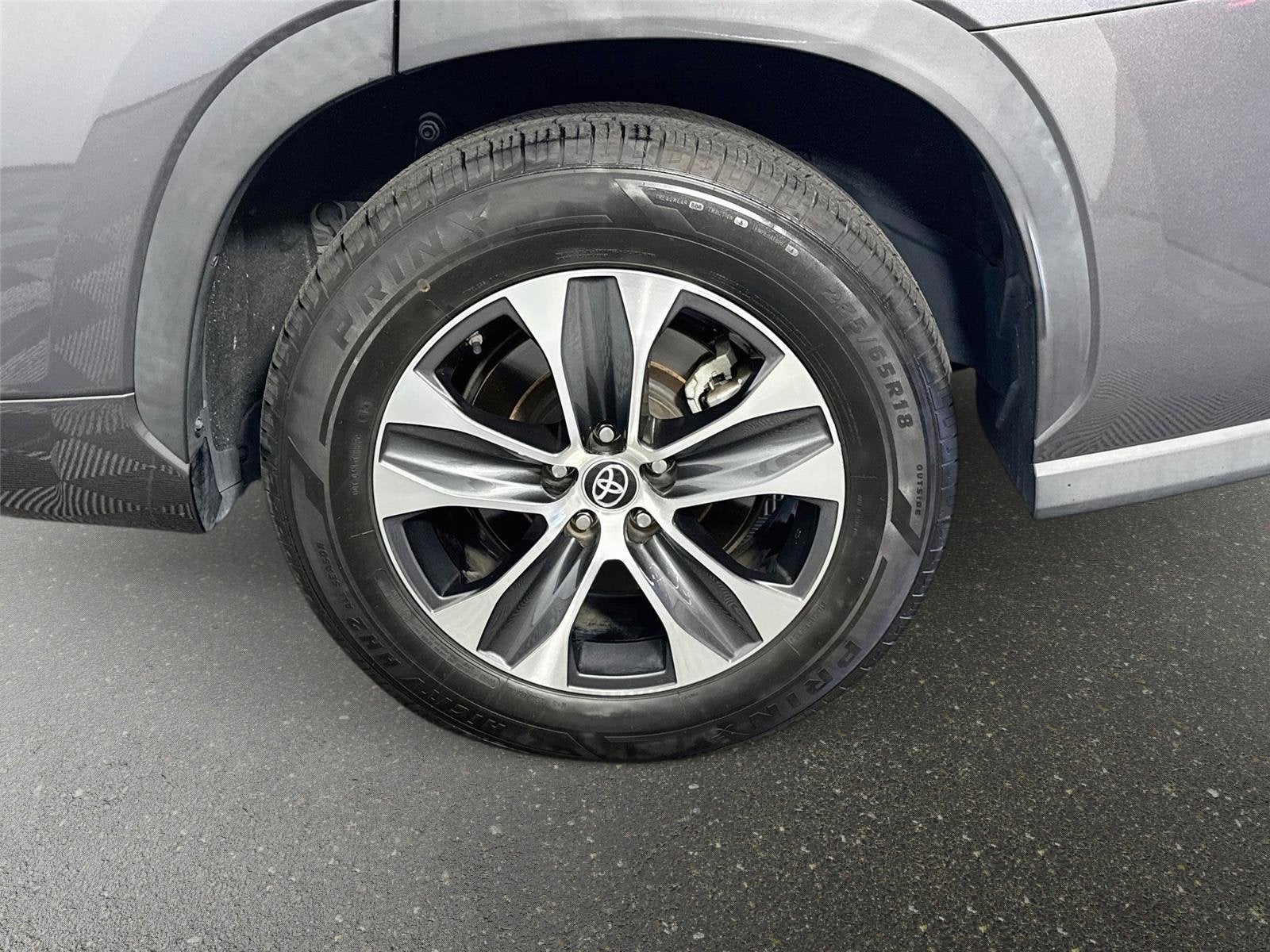 2023 Toyota Highlander Hybrid XLE