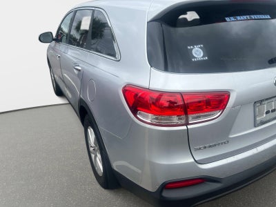 2016 Kia Sorento L