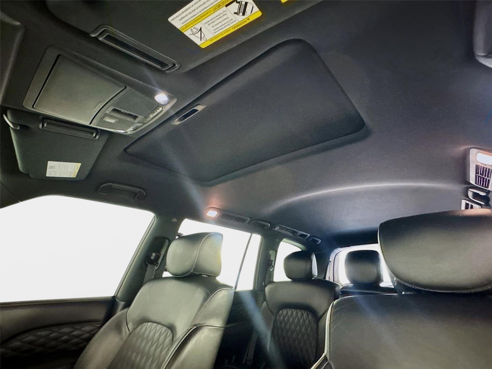 2021 INFINITI QX80 LUXE