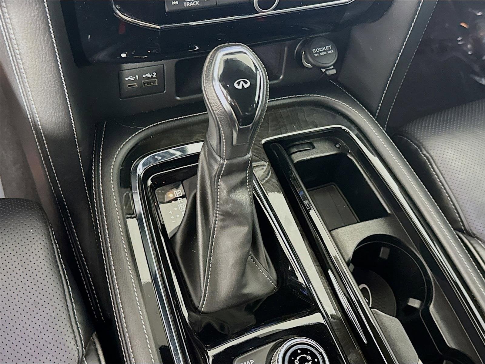 2021 INFINITI QX80 LUXE