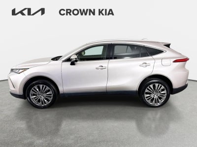 2022 Toyota Venza XLE