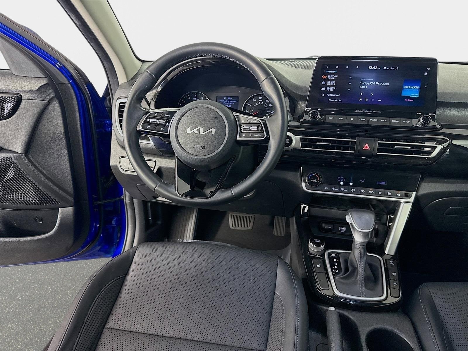 2023 Kia Seltos EX
