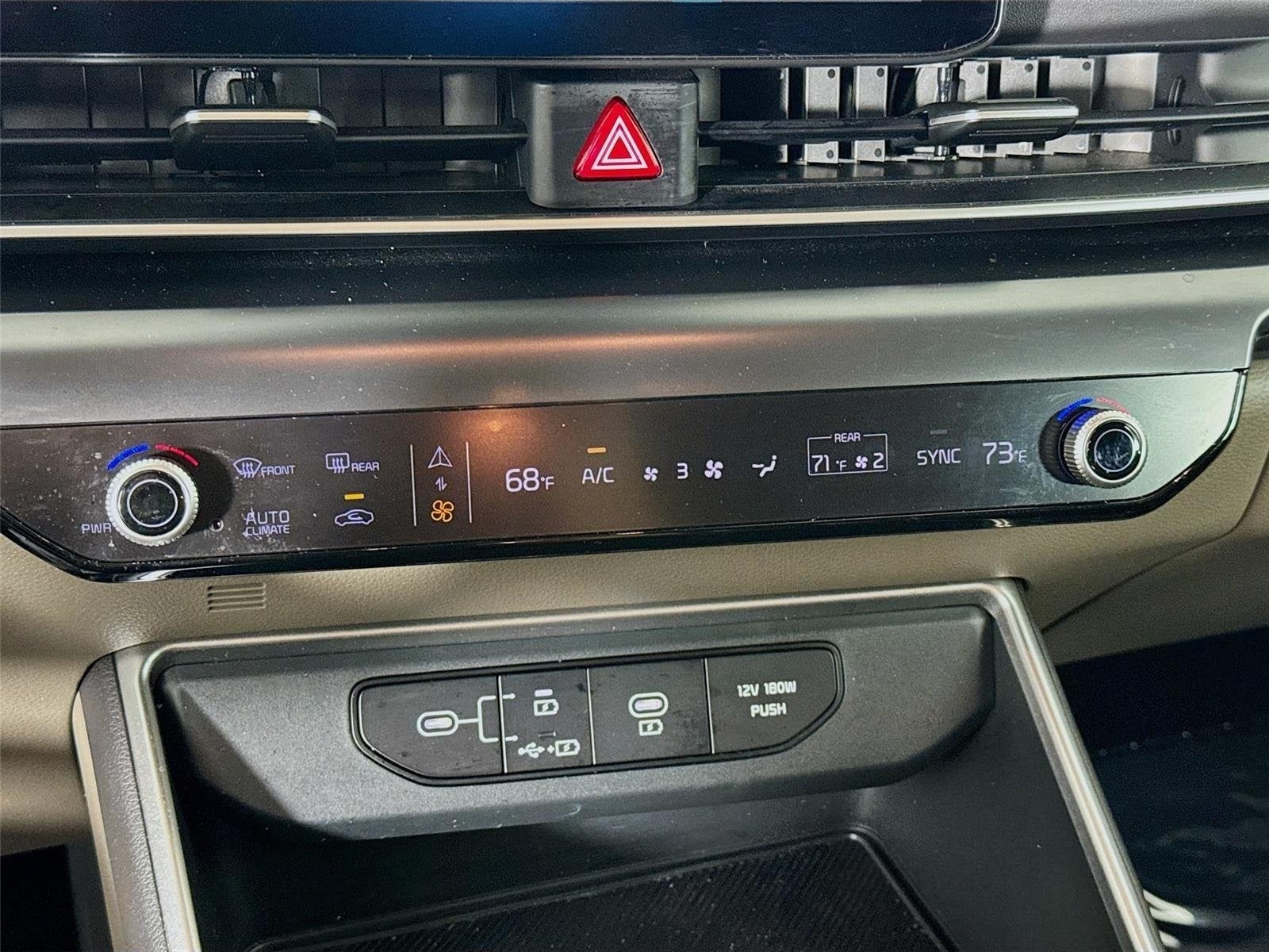2025 Kia Carnival LXS