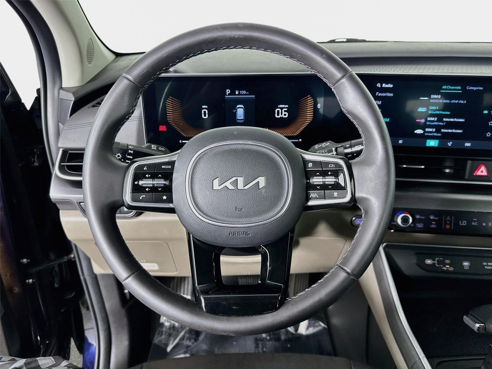 2025 Kia Carnival LXS