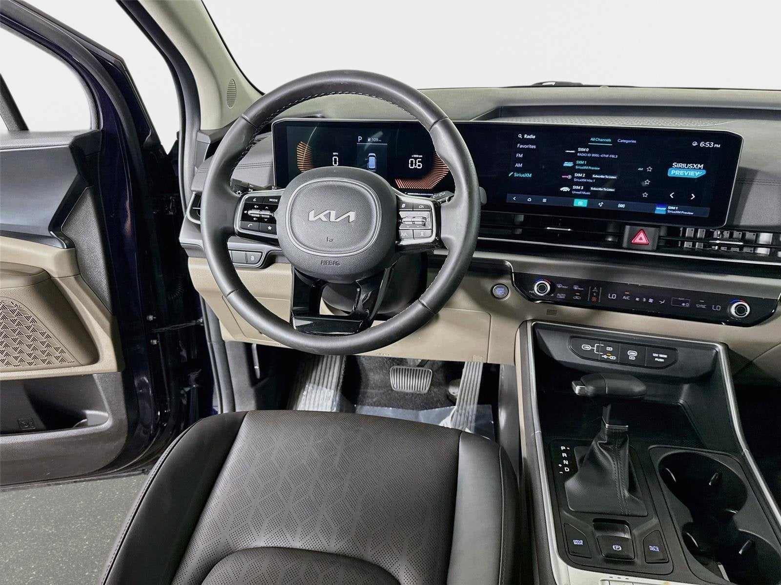 2025 Kia Carnival LXS