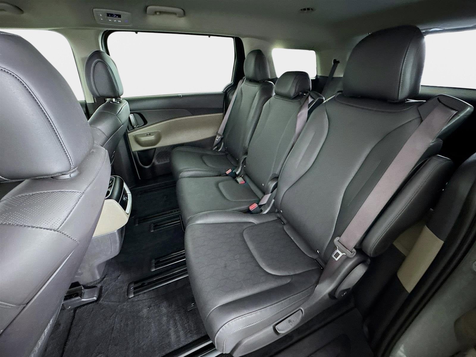 2025 Kia CARNIVAL HYBRID