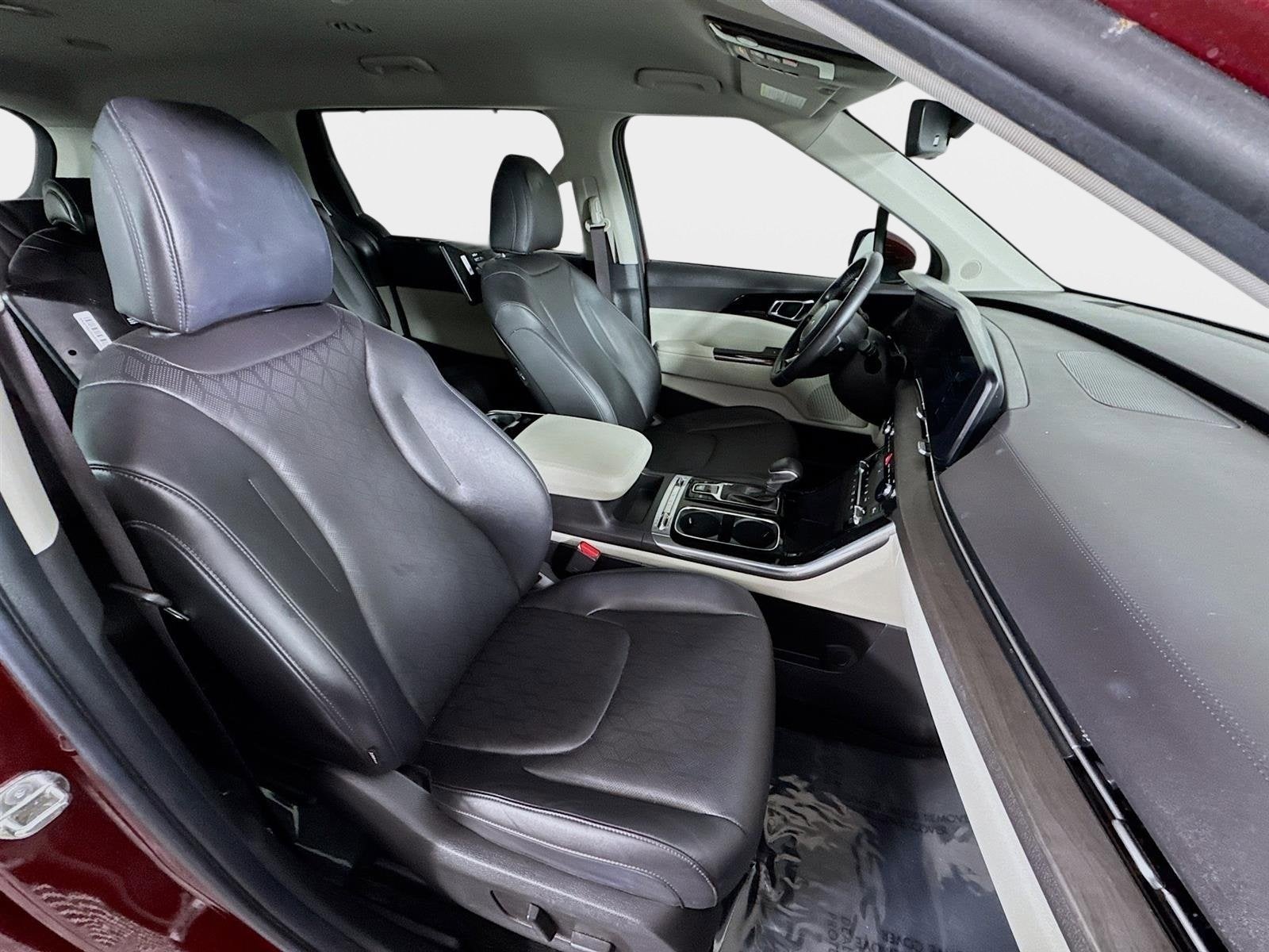 2024 Kia Carnival SX