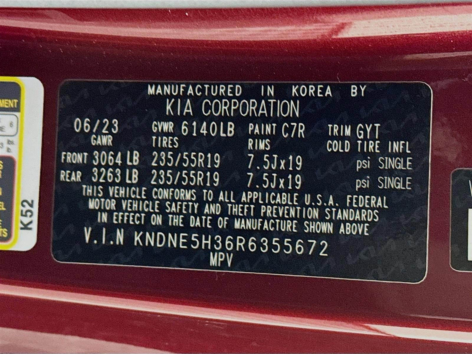 2024 Kia Carnival SX