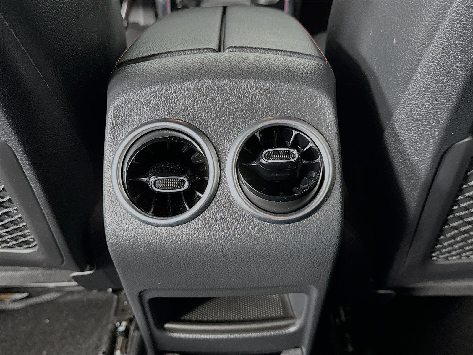 2023 Mercedes-Benz GLB GLB 250