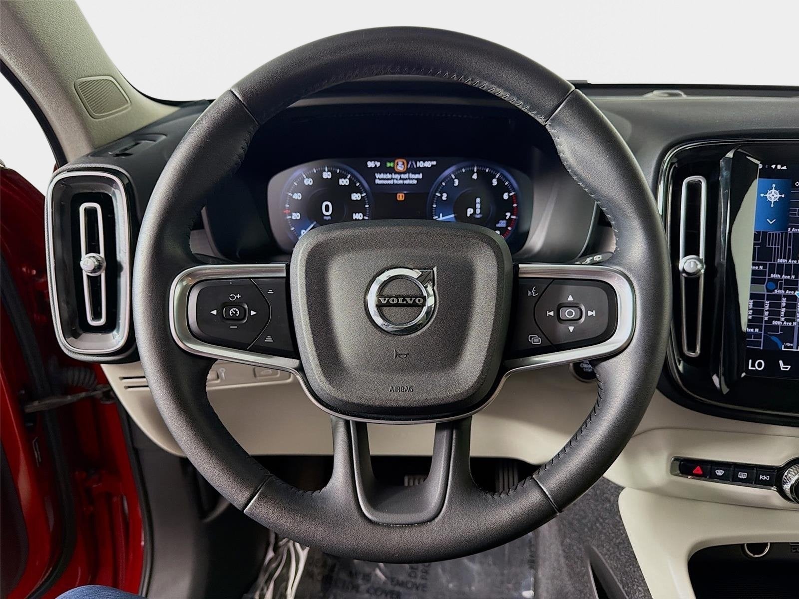 2021 Volvo XC40 Momentum