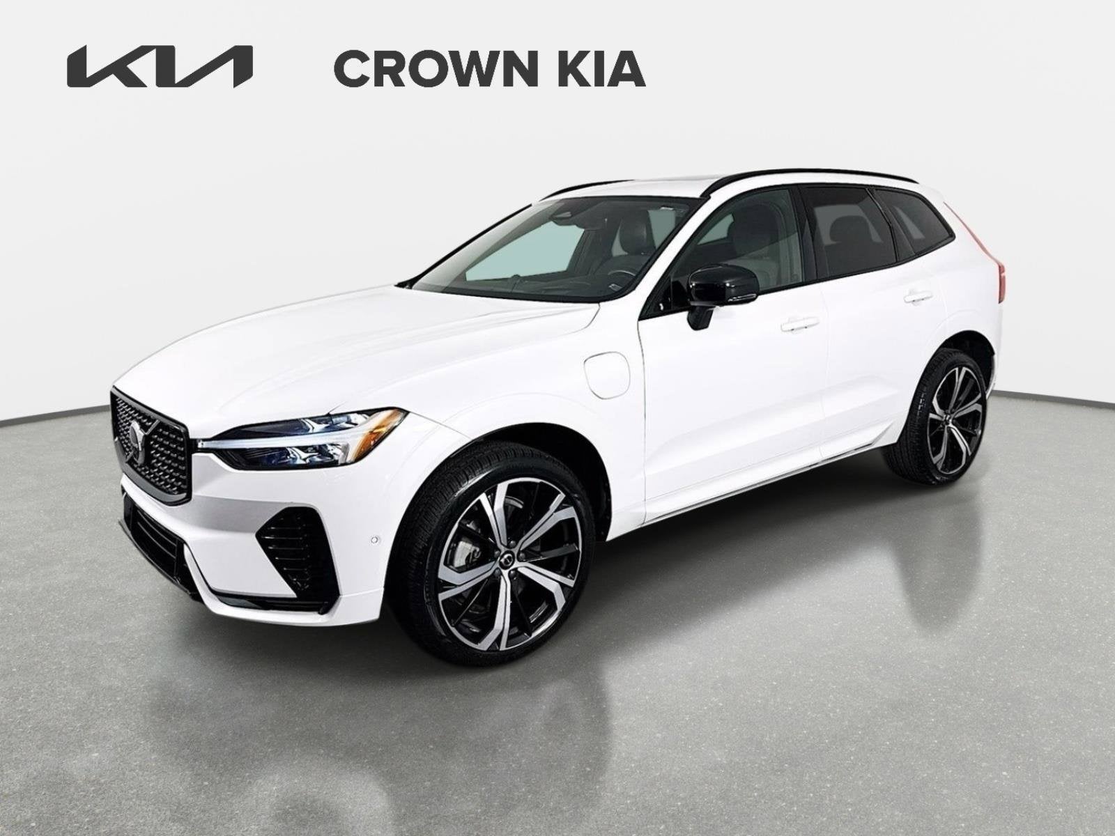 2022 Volvo XC60 Recharge Plug-In Hybrid R-Design