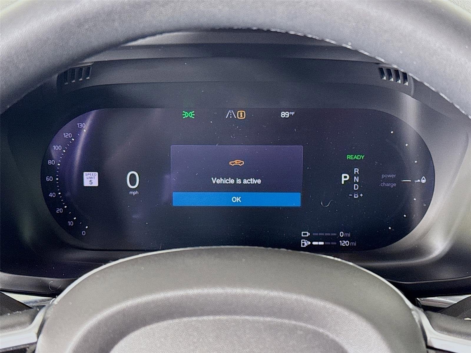 2022 Volvo XC60 Recharge Plug-In Hybrid R-Design