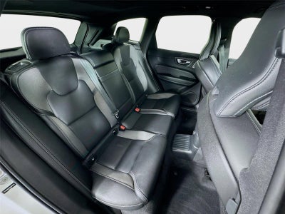 2022 Volvo XC60 Recharge Plug-In Hybrid R-Design