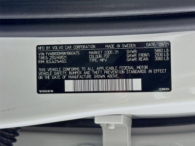 2022 Volvo XC60 Recharge Plug-In Hybrid R-Design
