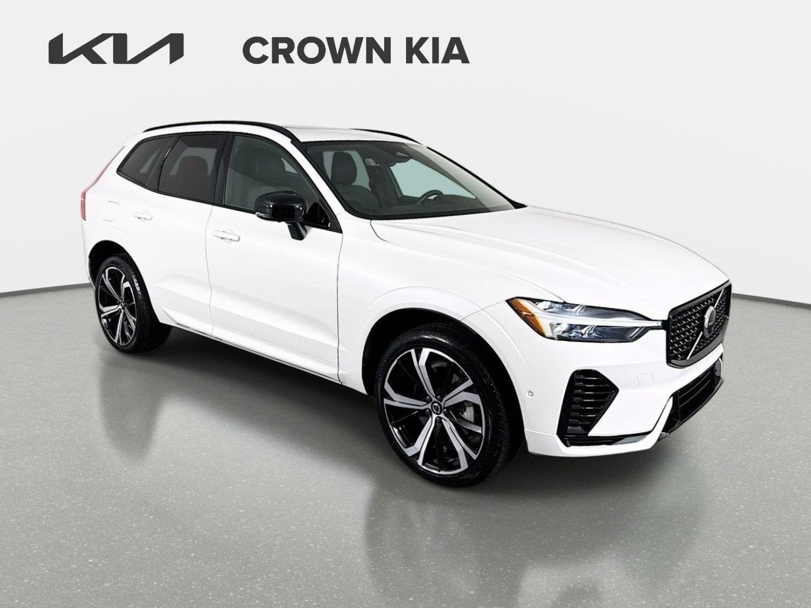2022 Volvo XC60 Recharge Plug-In Hybrid R-Design