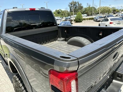 2025 Ford Super Duty F-250 SRW Lariat