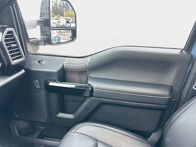 2020 Ford Super Duty F-350 DRW Lariat