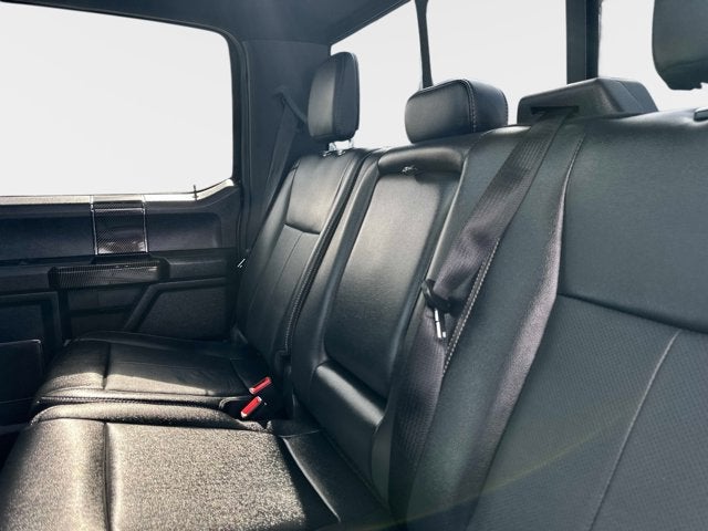 2022 Ford Super Duty F-350 DRW Lariat