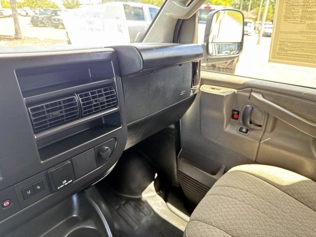 2024 GMC Savana Passenger LS