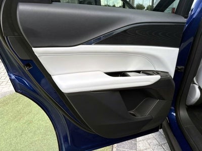 2025 Cadillac LYRIQ Sport