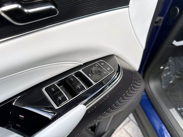 2025 Cadillac LYRIQ Sport