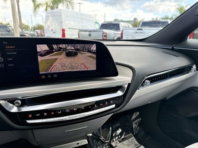 2025 Cadillac LYRIQ Sport
