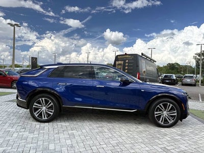 2025 Cadillac LYRIQ Sport