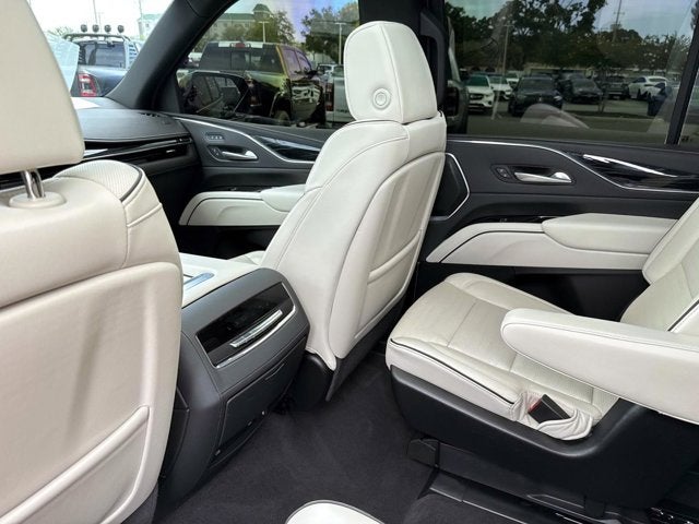 2024 Cadillac Escalade Sport