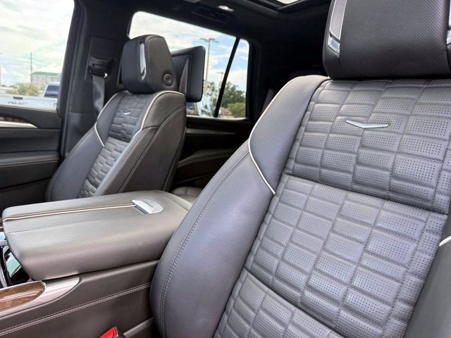 2025 Cadillac Escalade Sport Platinum