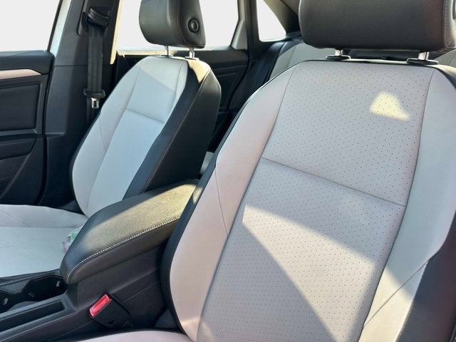 2019 Volkswagen Jetta R-Line