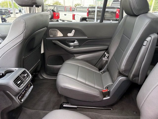 2026 Mercedes-Benz GLS 450