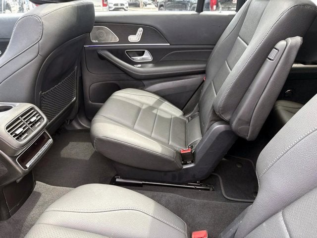 2025 Mercedes-Benz GLS 450