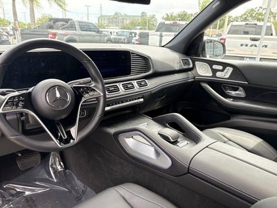 2025 Mercedes-Benz GLS 450
