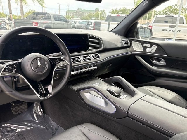 2025 Mercedes-Benz GLS 450