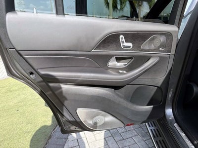 2025 Mercedes-Benz GLS 450